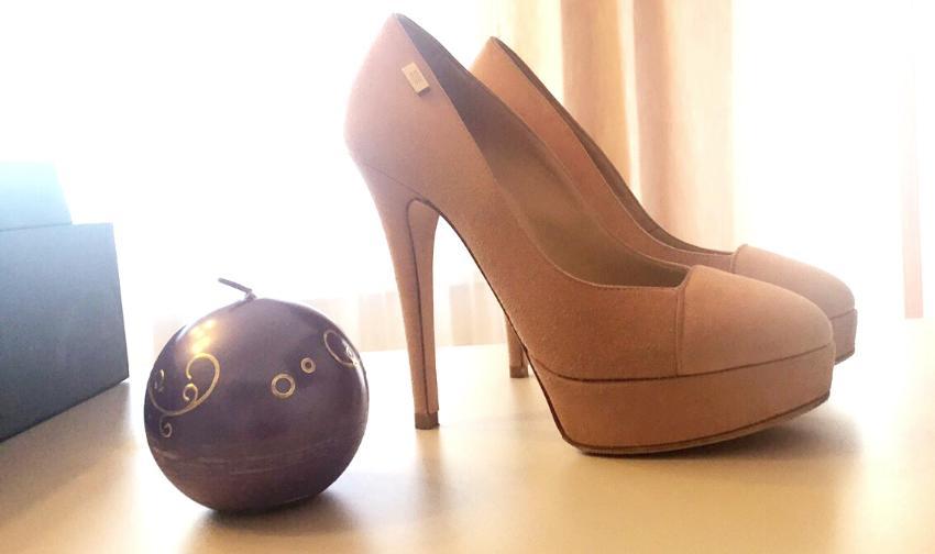 ELISABETTA FRANCHI Suede Pumps