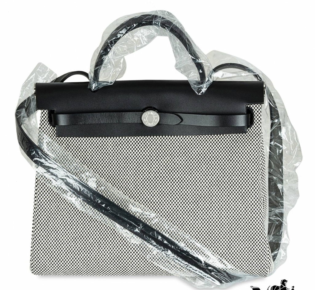 Hermès Ecru Toile / Noir Hunter Herbag Zip 31 Handbag in Quadrille Canvas