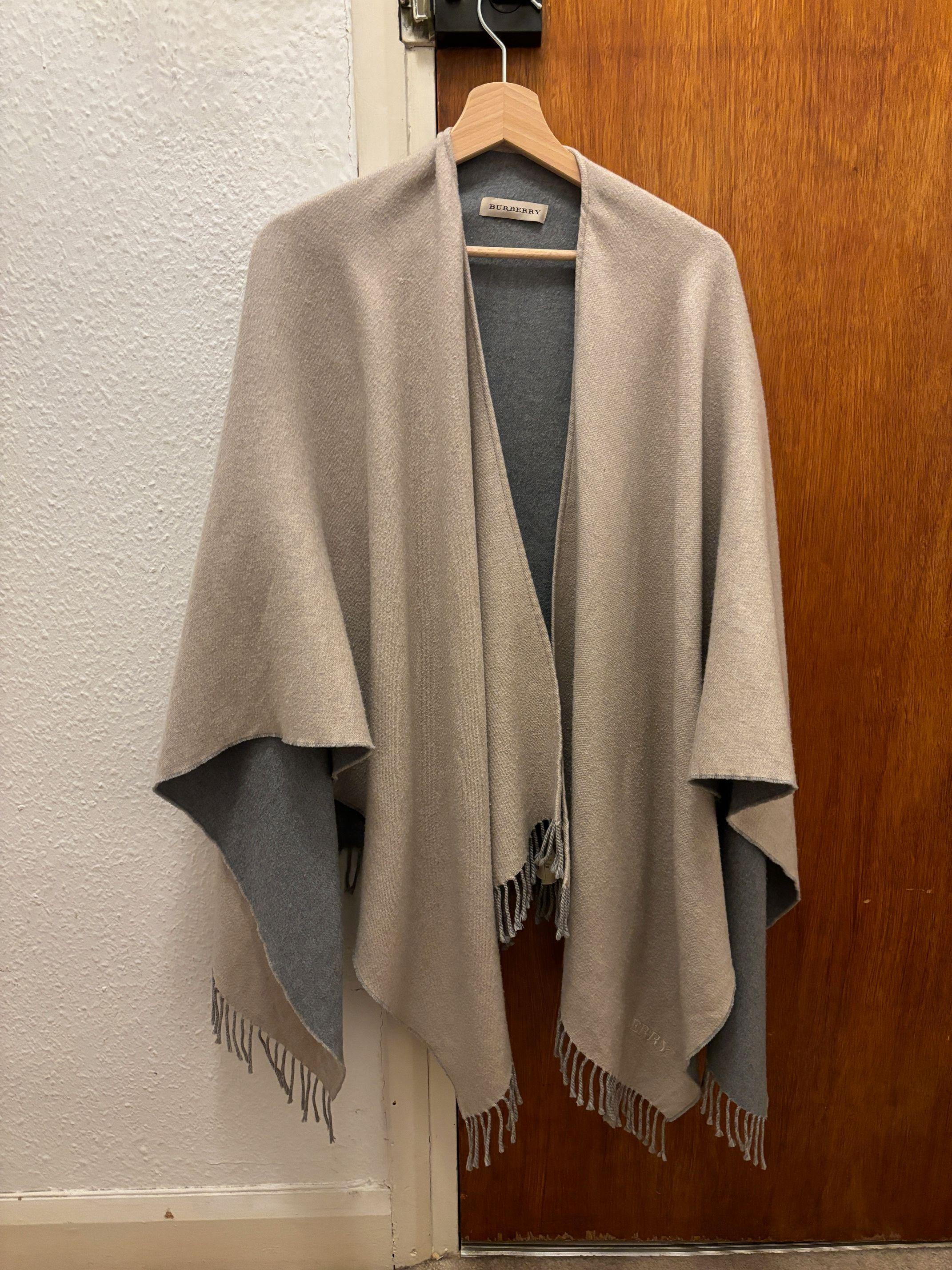 Burberry Beige Merino Wool Cape