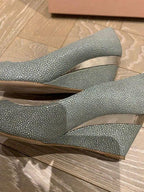 Stringray Embossed Wedges