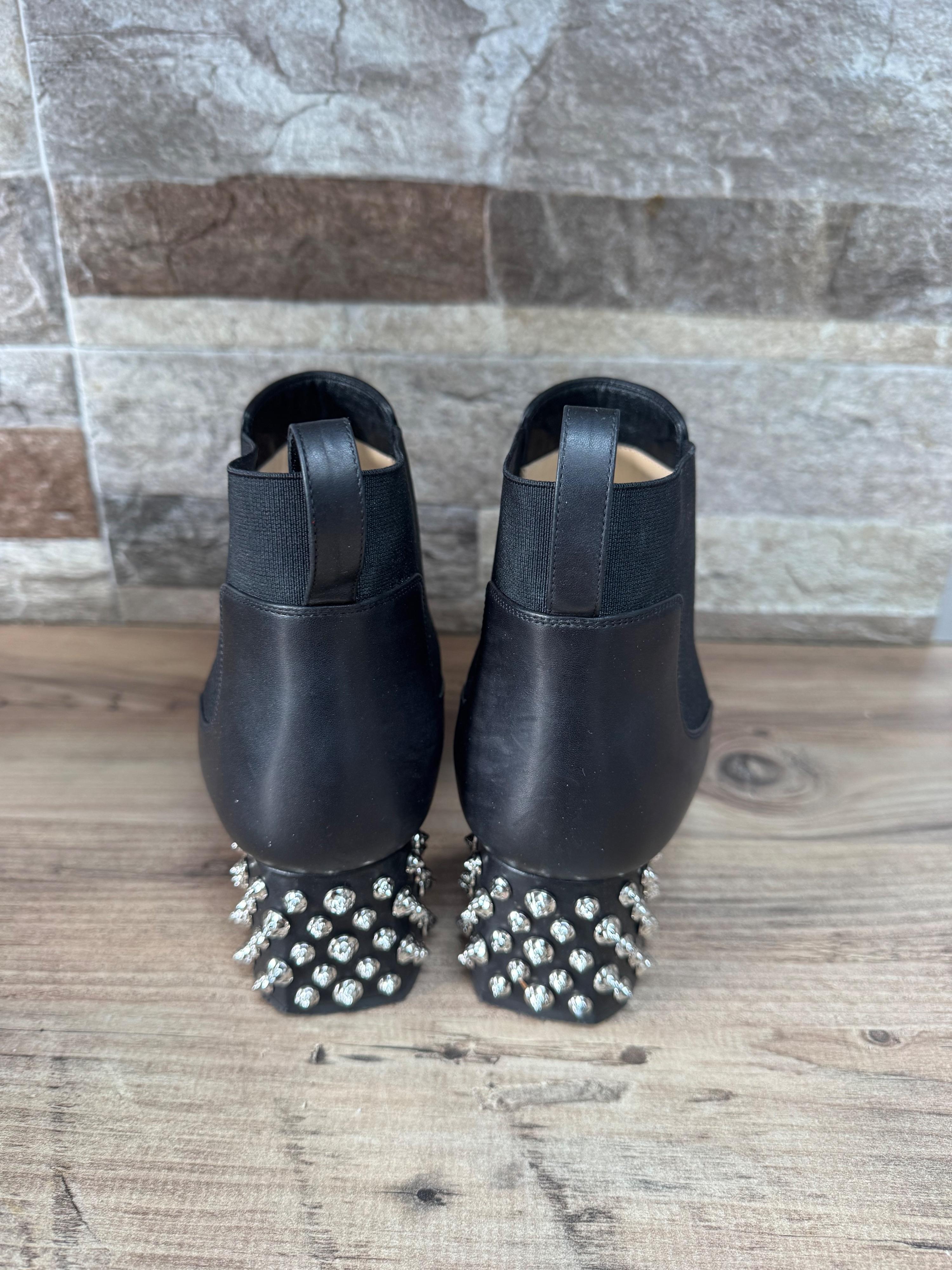 Black Leather Study Heeled Boots
