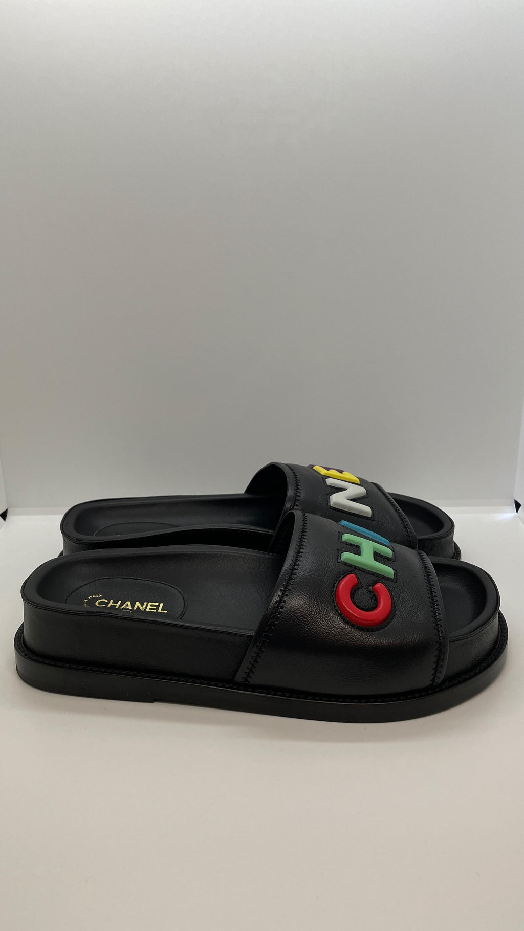 Multicoloured Logo Black Leather Slide Sandals