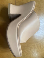 Bottega Veneta Nude Macaroon Sandals