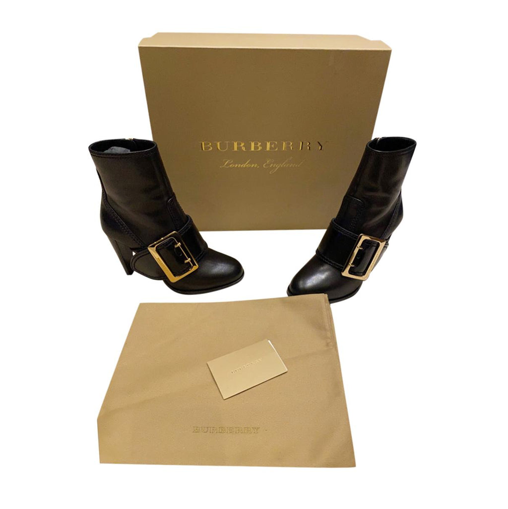 Burberry Portesham Buckle 110mm Pumps