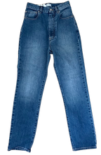 Signature Topstitch High Waisted Jeans