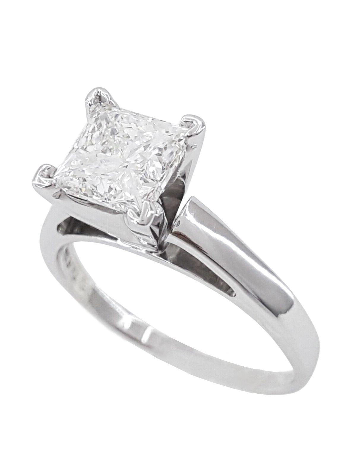 Verde 2ct IGI Certified Lab-grown Solitaire Princess Cut Diamond Ring