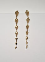 Vashi 18k Yellow Gold Kite Drop Earrings
