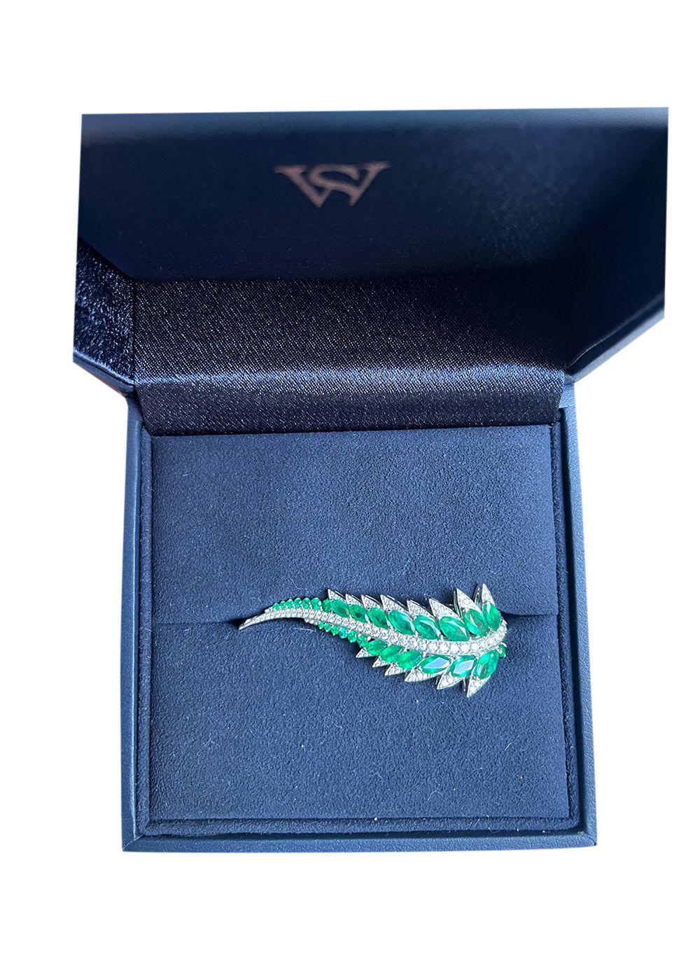 Stephen Webster Emerald Plumage Side Sweep Ring