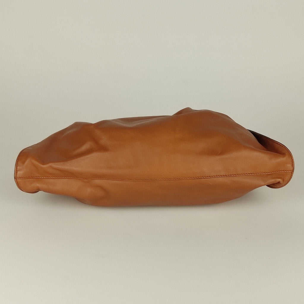 Vintage tan leather bag