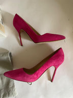 BB 105 dark pink suede pumps