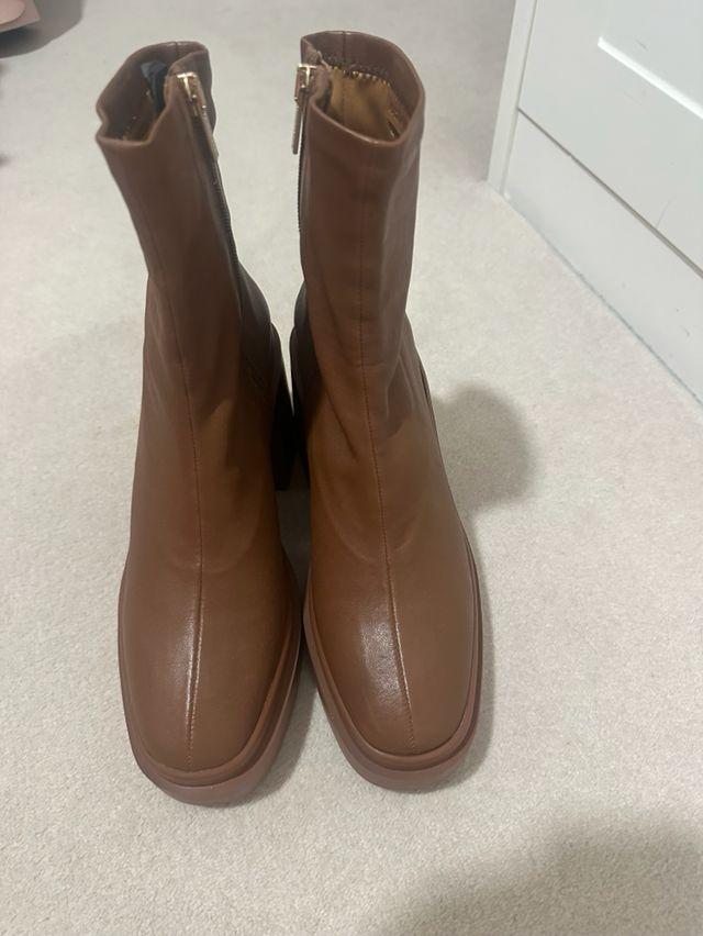 Robert Clergerie Tan Nina Boots