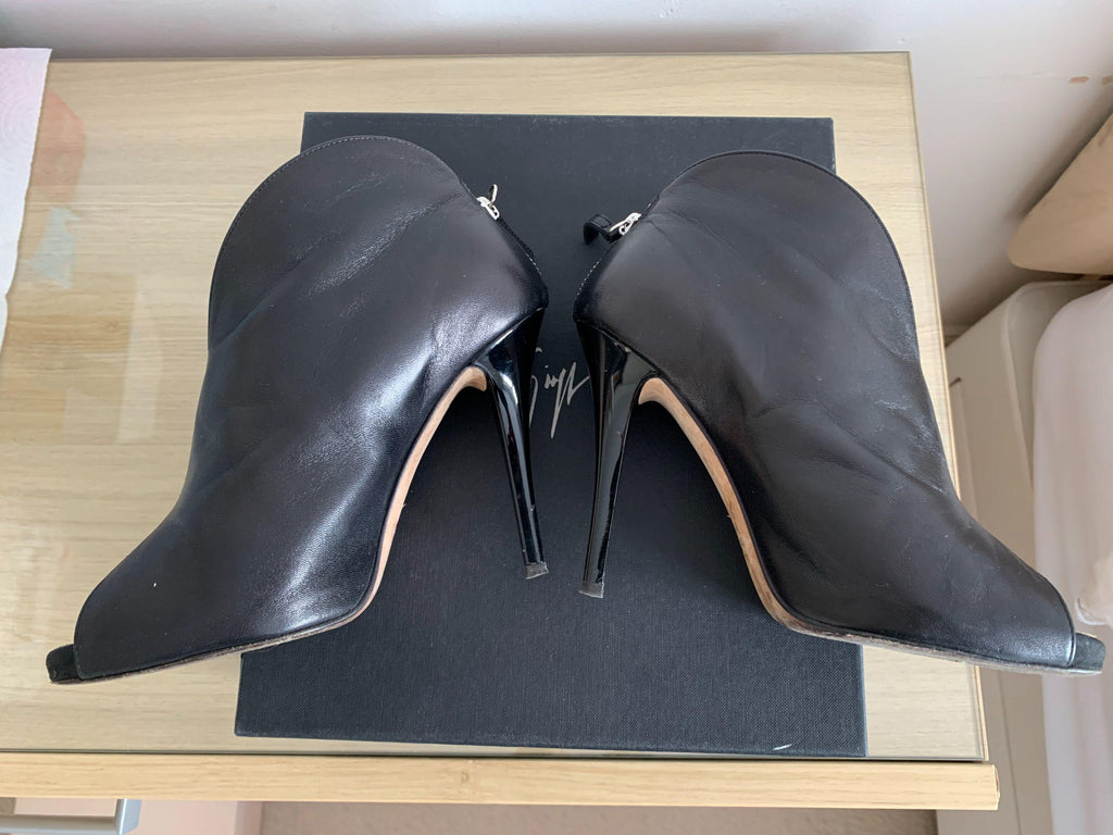 Black leather Pix 100 heeled pumps