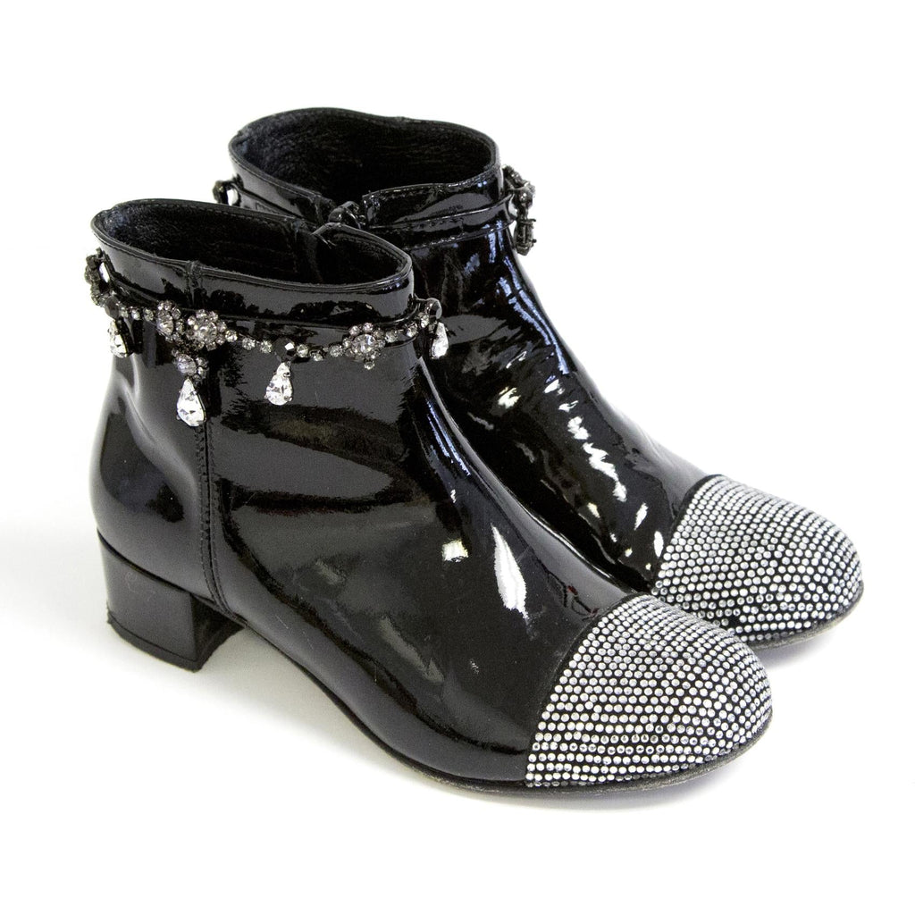 Missouri kids dangle patent leather boots