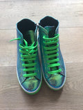 Unisex P1 sneakers in green hologram