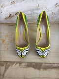 Nicholas Kirkwood satin yellow printed pumps