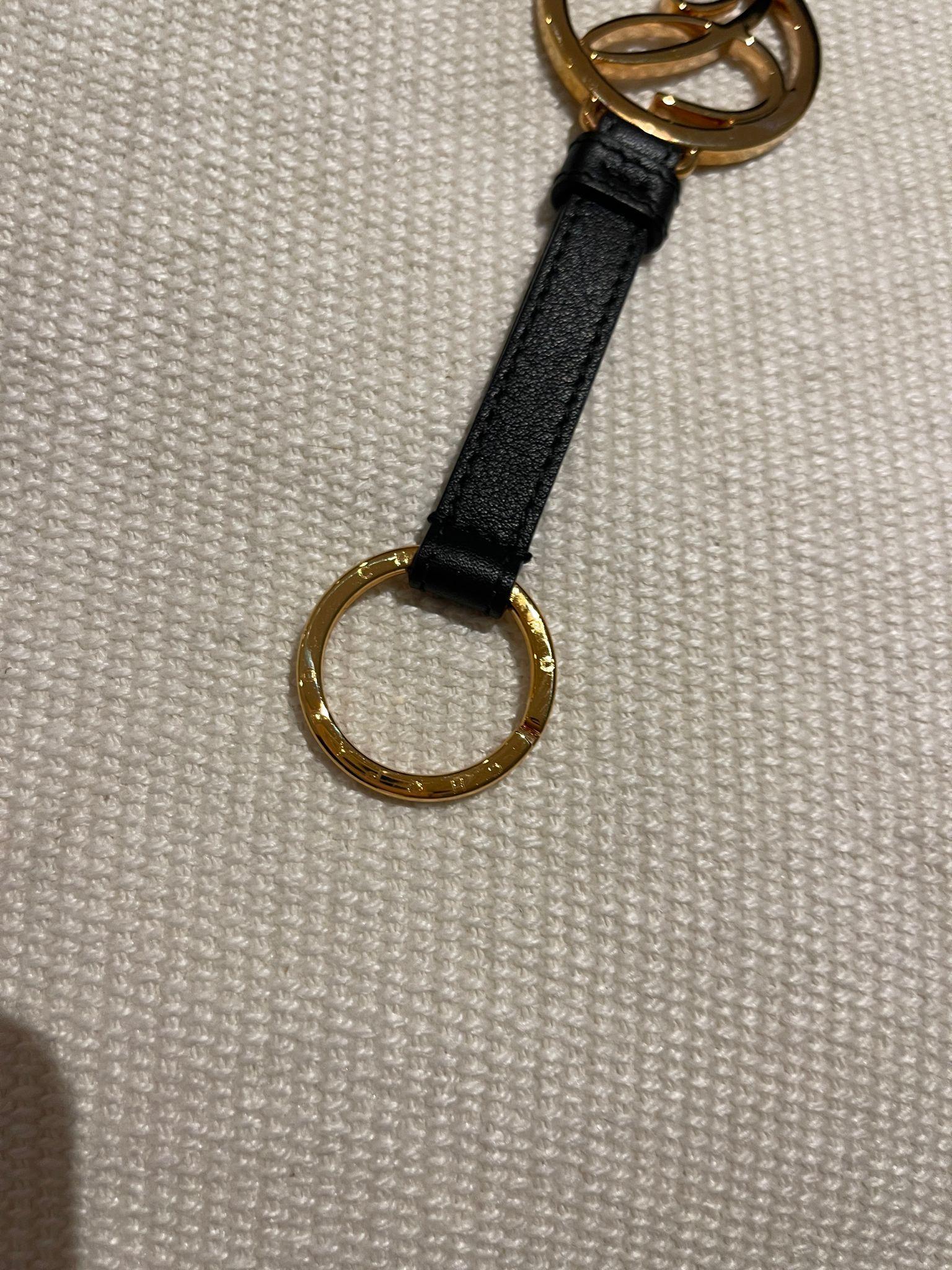 Porte Cles Gold Tone Key Ring