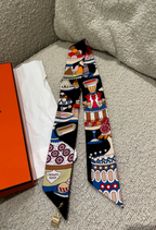 HERMES Silk La Patisserie Francaise Charm  Twilly