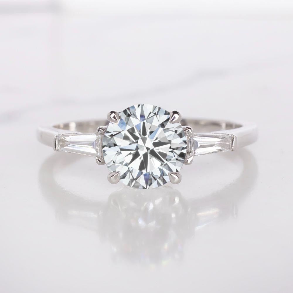 Verde 2ct IGI Lab-grown Round Cut Diamond Ring