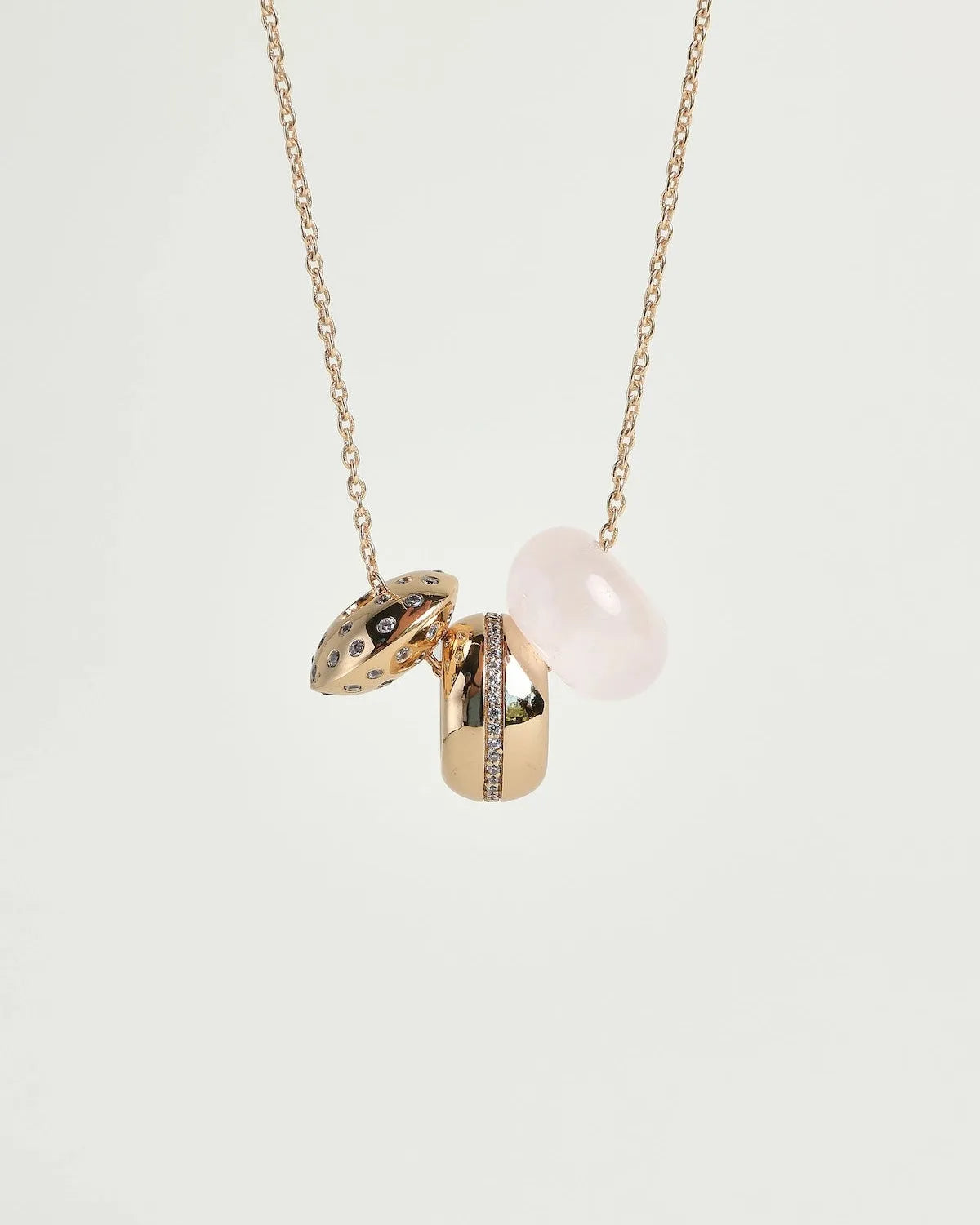 Noa Necklace in Gold