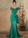 Trumpet/Mermaid Lace/Satin Mother Of The Bride Dresses With Ruffle