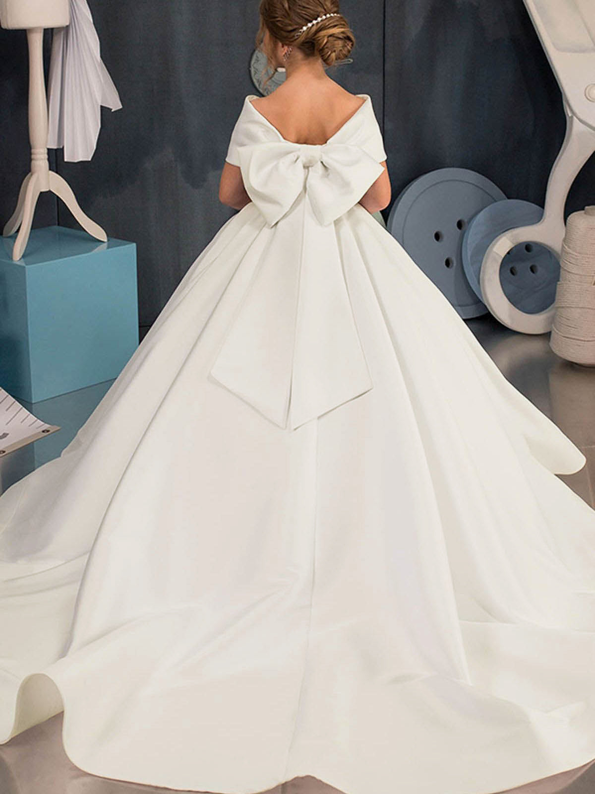 Ball-Gown Off-The-Shoulder Satin Flower Girl Dresses With Bow(s)