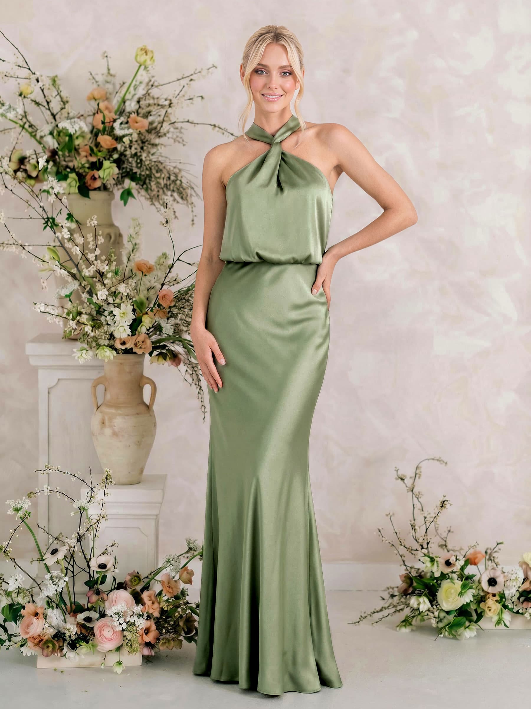 Sheath/Column Halter Floor-Length Bridesmaid Dress