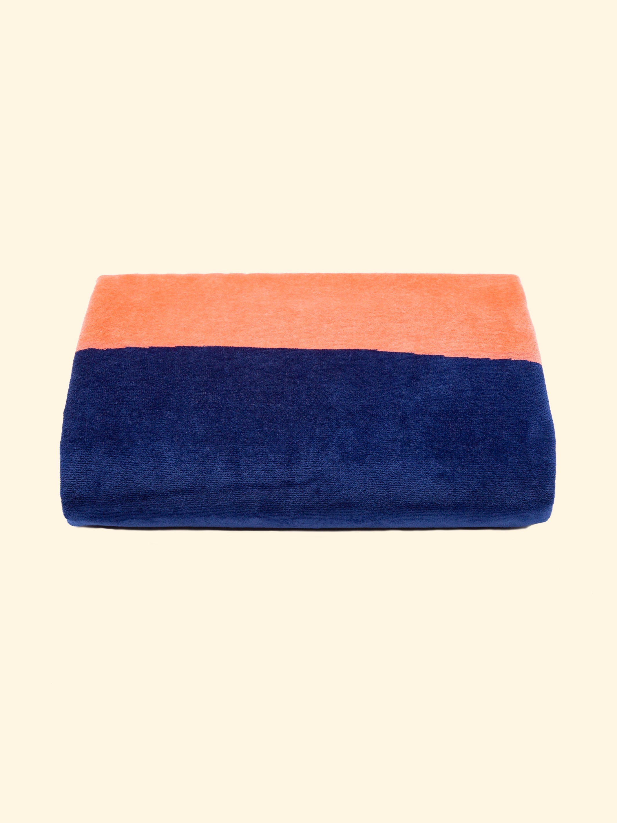 KONOH - Organic Cotton Beach Towel with Pocket