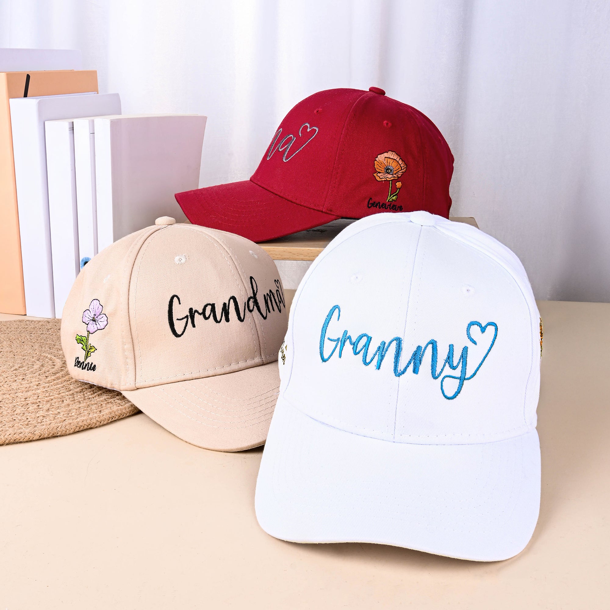 Bordado personalizado 1-4 Flores de nacimiento Gorra de béisbol de jardín con nombre y texto Accesorio diario Cumpleaños Día de la Madre Regalo para la familia Mujeres