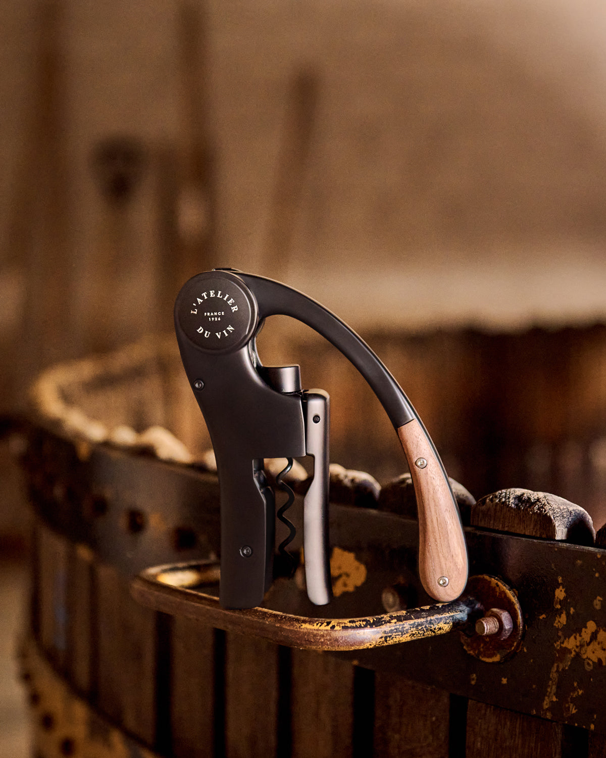 Oeno Motion Wood & Black