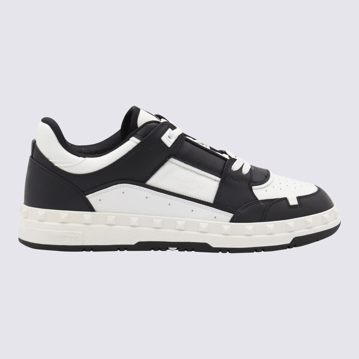 Valentino Garavani Sneakers Black _cover Le Sole El