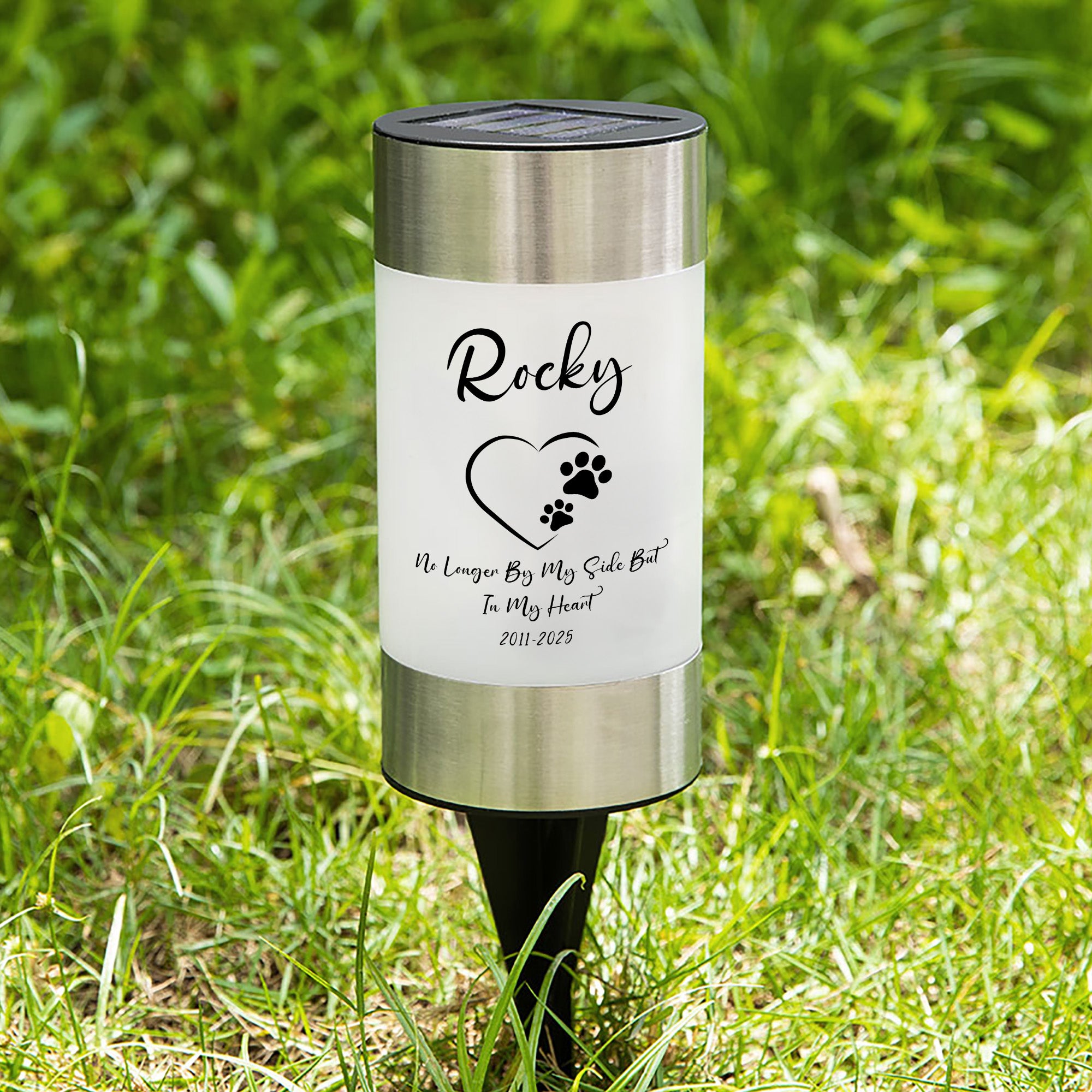Lámpara solar de jardín personalizada con nombre, fecha y texto. Regalo conmemorativo para los amantes de las mascotas.
