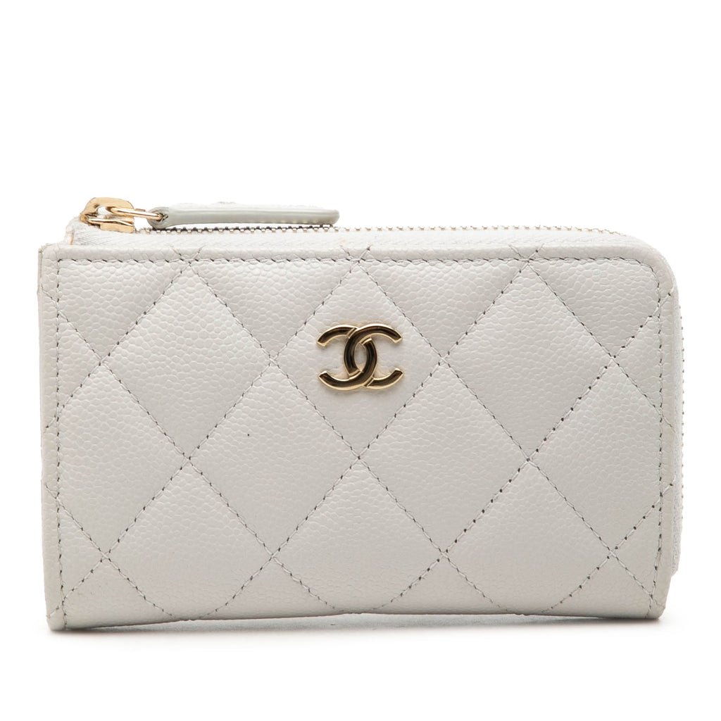 CC Quilted Caviar Zip Around Card Holder