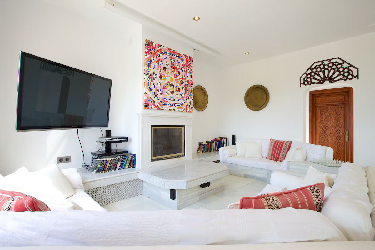 Luxurious Ibiza Villa with Cala Salada’s Magical Sunsets in San Antonio