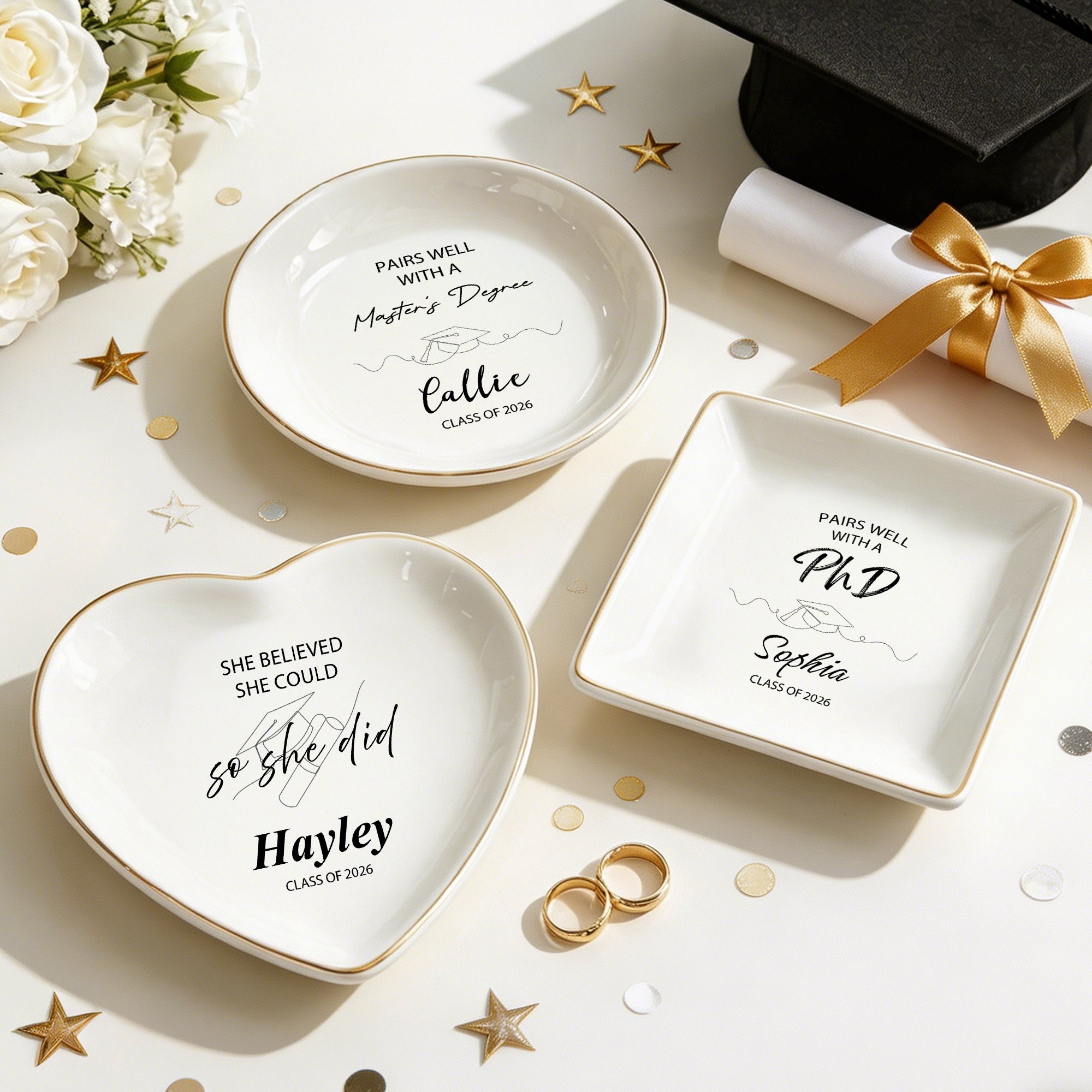 Graduación personalizada en blanco y negro de línea de diseño minimalista Maestro bandeja de joyería con el nombre y el año Regalo de graduación para la clase de 2026