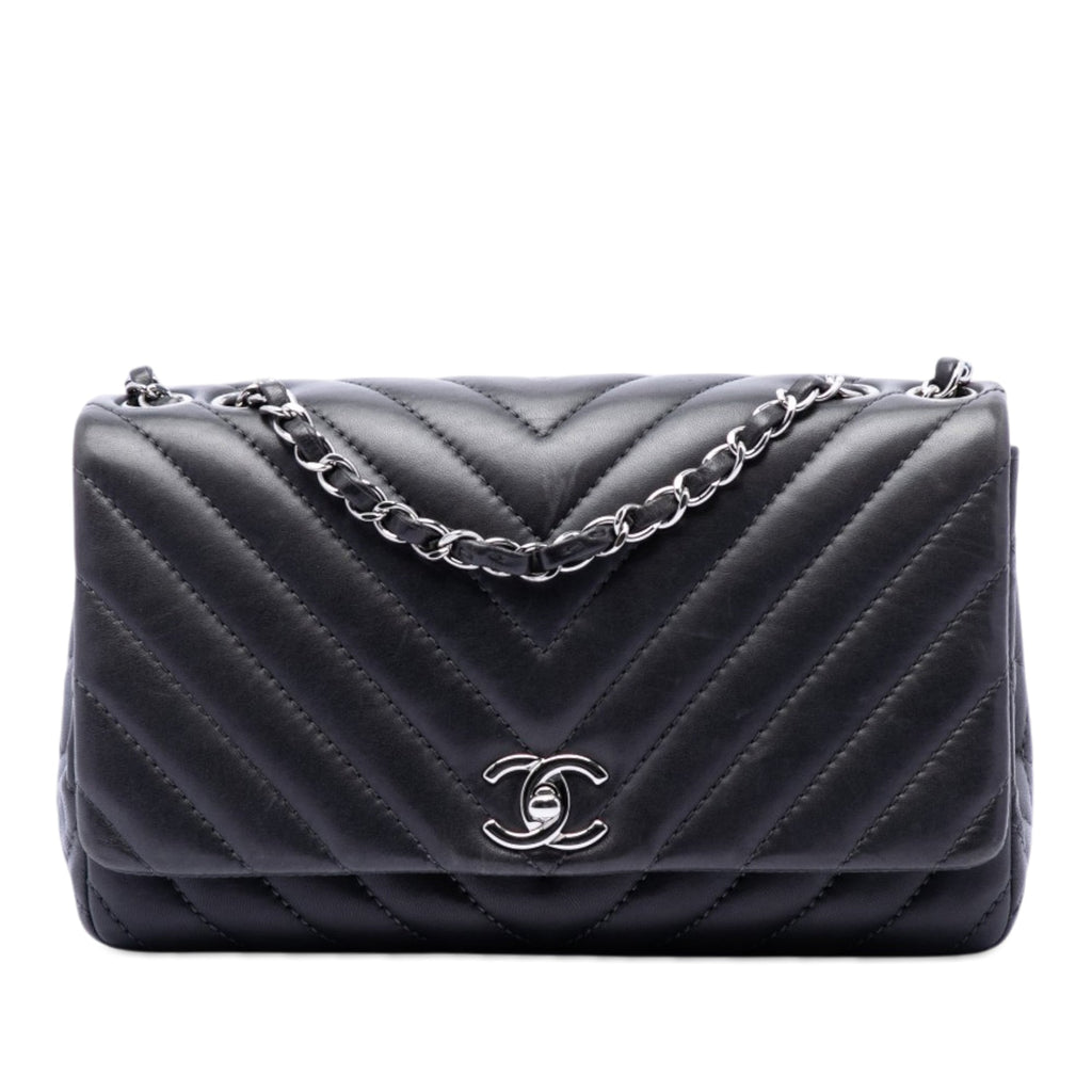 Medium Chevron Lambskin Surpique Flap