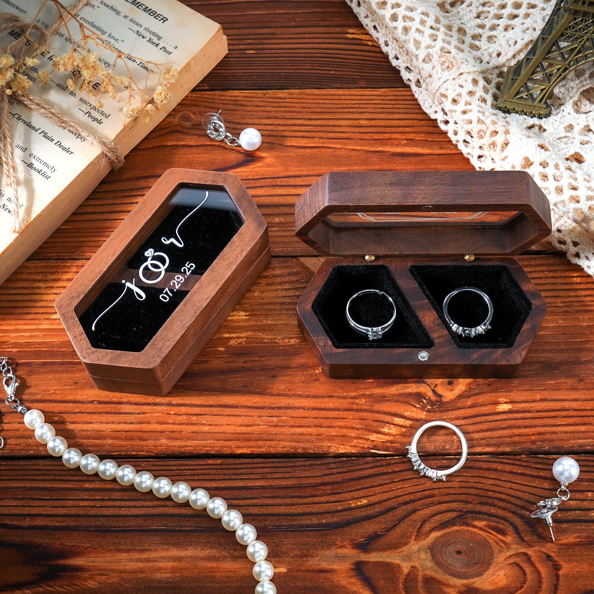 Caja para anillos de madera hexagonal larga personalizada con nombre y dos ranuras para anillos de compromiso regalo para recién casados