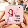Personalizado lindo personaje de dibujos animados PU caja de joyería de cuero con el texto y el nombre de viaje esencial cumpleaños aniversario de regalo para las mujeres