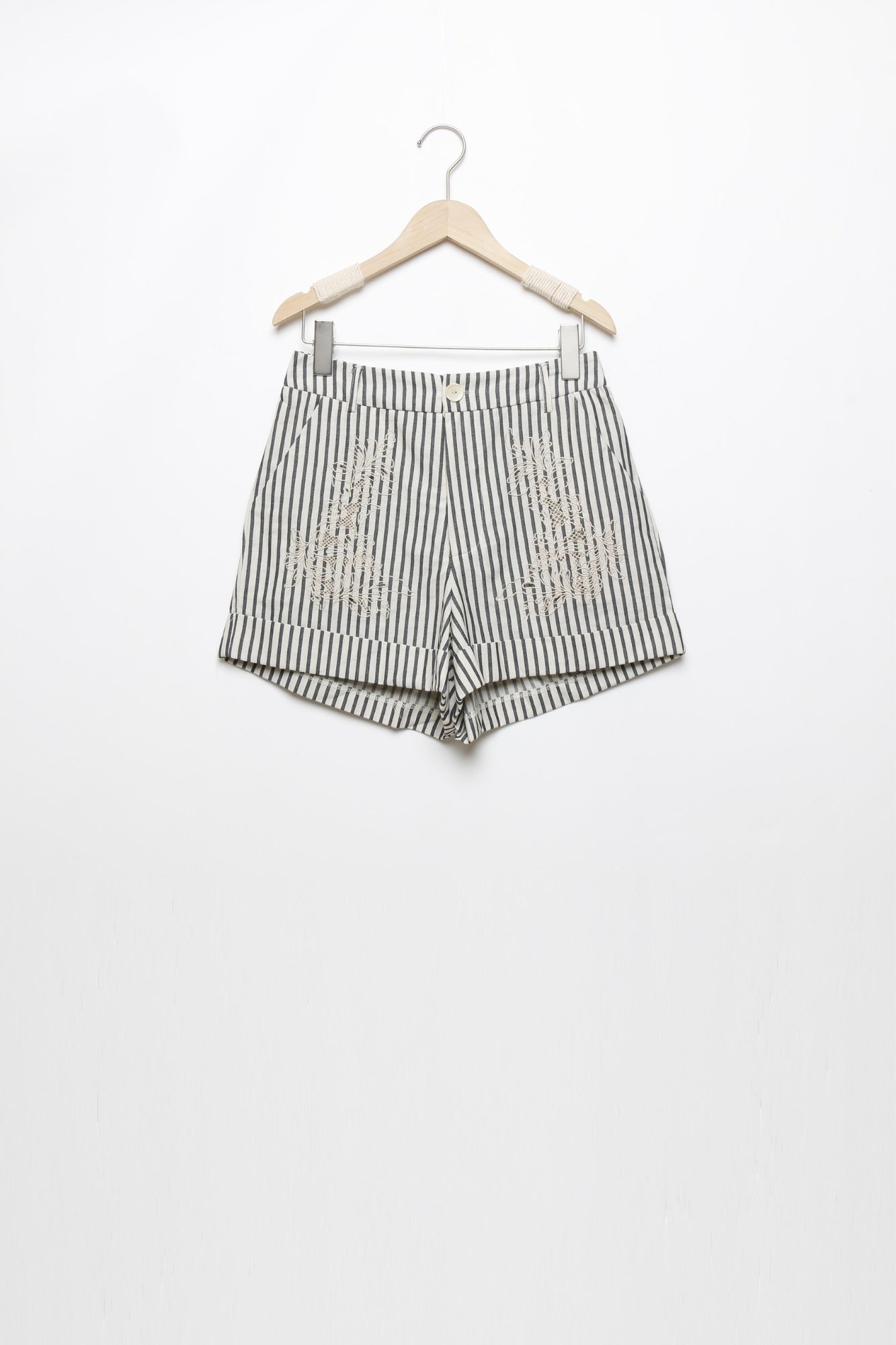 SHORTS  LUCE
