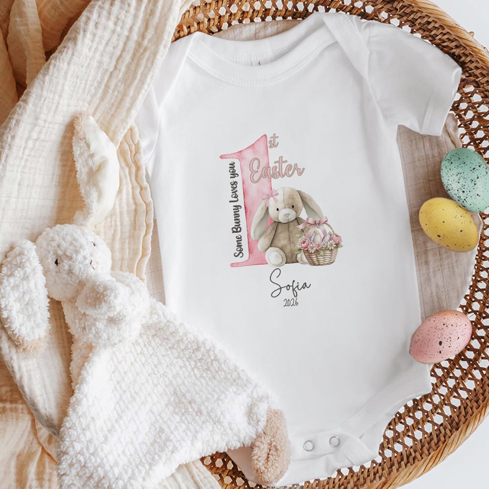 Personalizado Some Bunny Loves You 1st Easter Suave Baby Bodysuit Recepción Manta Swaddle Sombrero Set con Nombre Cumpleaños Baby Shower Regalo para Recién Nacidos