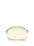 Bolso de hombro Rockstud de Valentino Garavani — Beige
