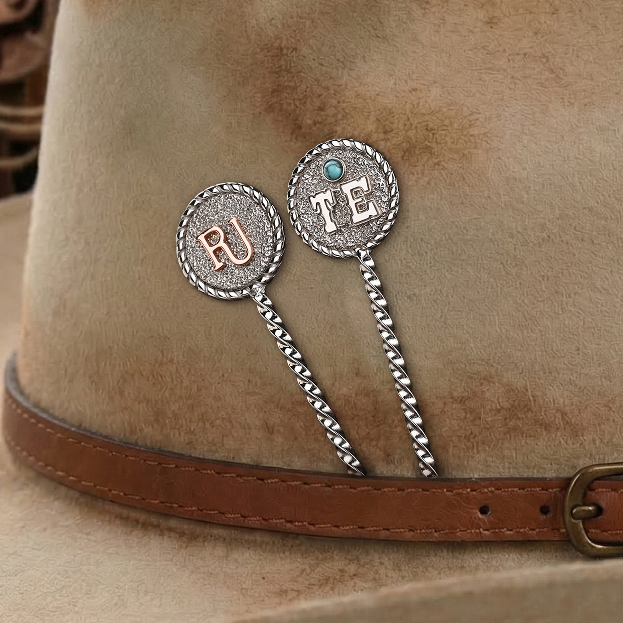 Personalizado Ganado Marca Turquesa Iniciales Estilo Occidental Vaquero Palillo de dientes Sombrero Pin Cumpleaños Aniversario Regalo para Hombre Vaquero