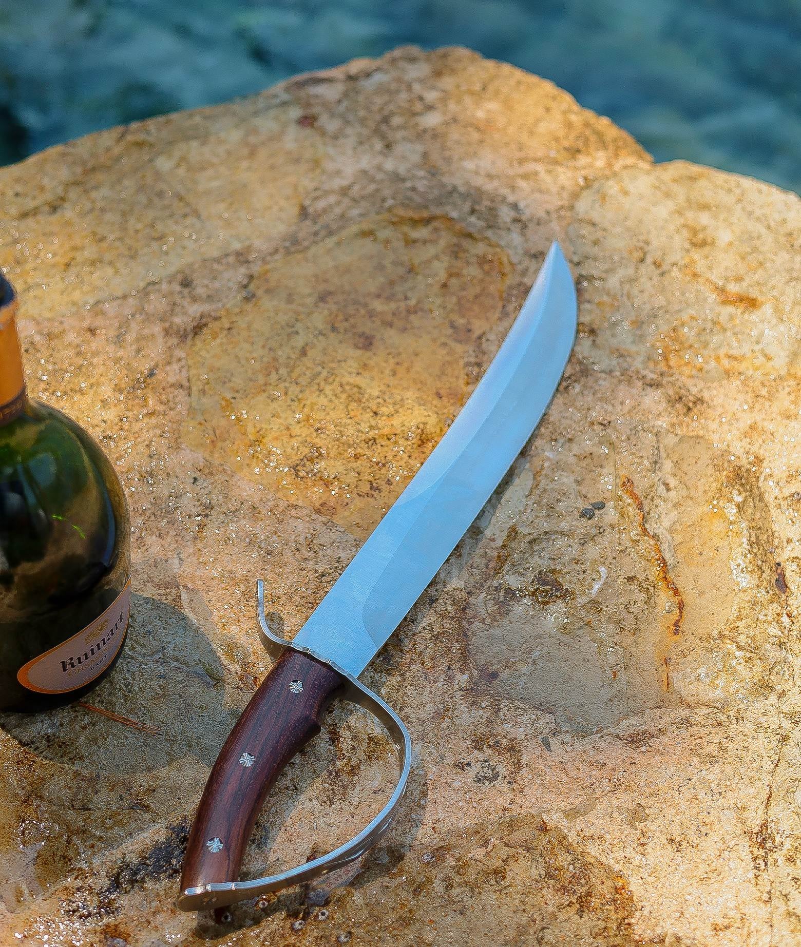 Champagne Sword Vittoria Neutral Accessories