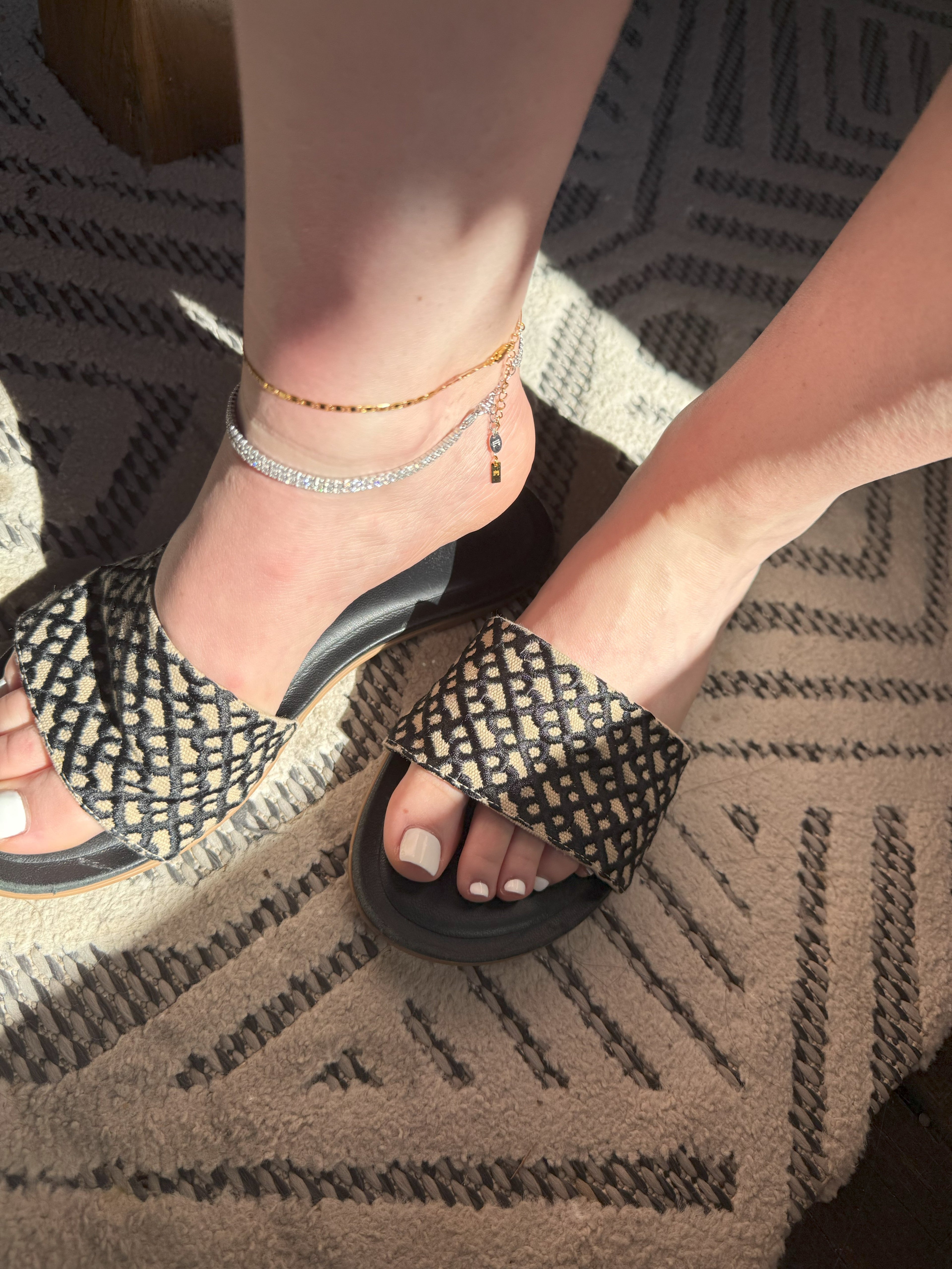 DAPHNE ANKLET