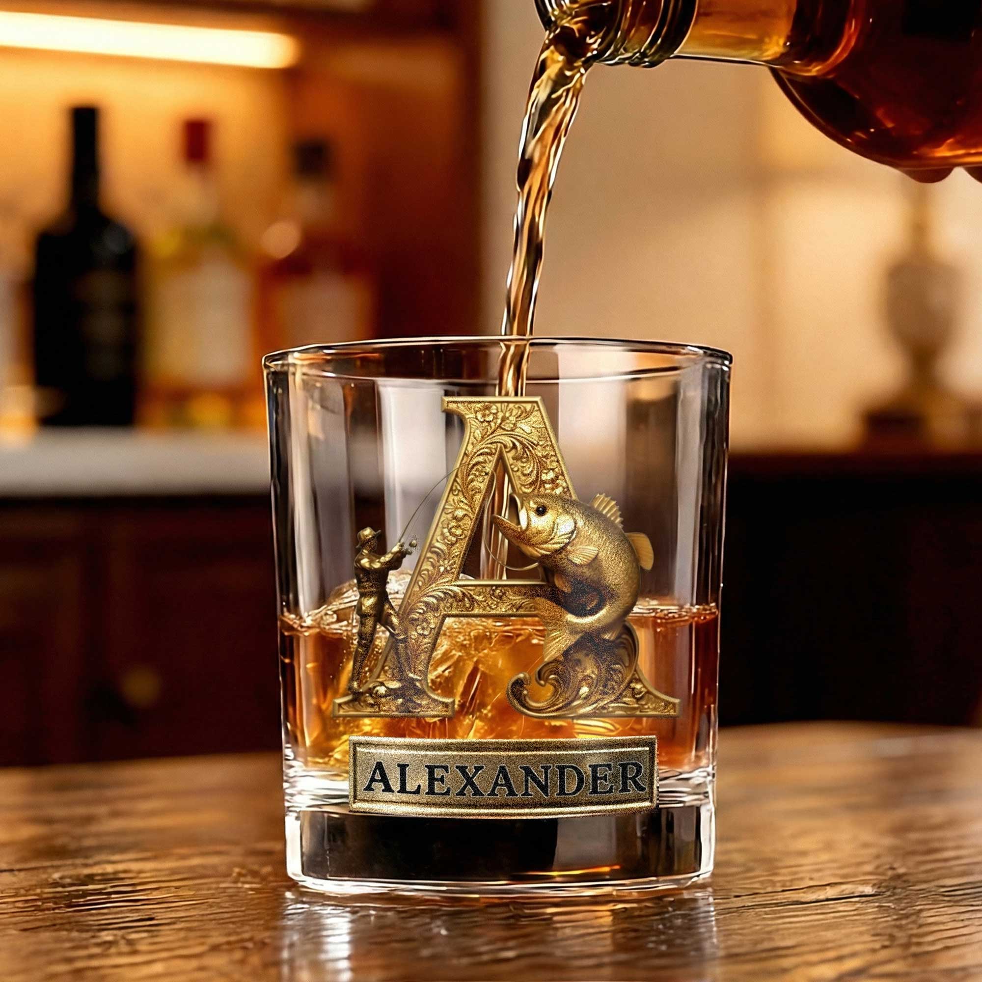Vaso de Whisky Personalizado de Oro con Inicial de Pesca 10 oz con Nombre Día del Padre Regalo de Cumpleaños para Hombre Amante del Whisky Entusiasta de la Pesca