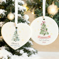 Árbol de Navidad personalizado con lazo de acuarela Adorno navideño de cerámica con nombre y año Decoración del hogar Primer regalo de Navidad para recién nacidos