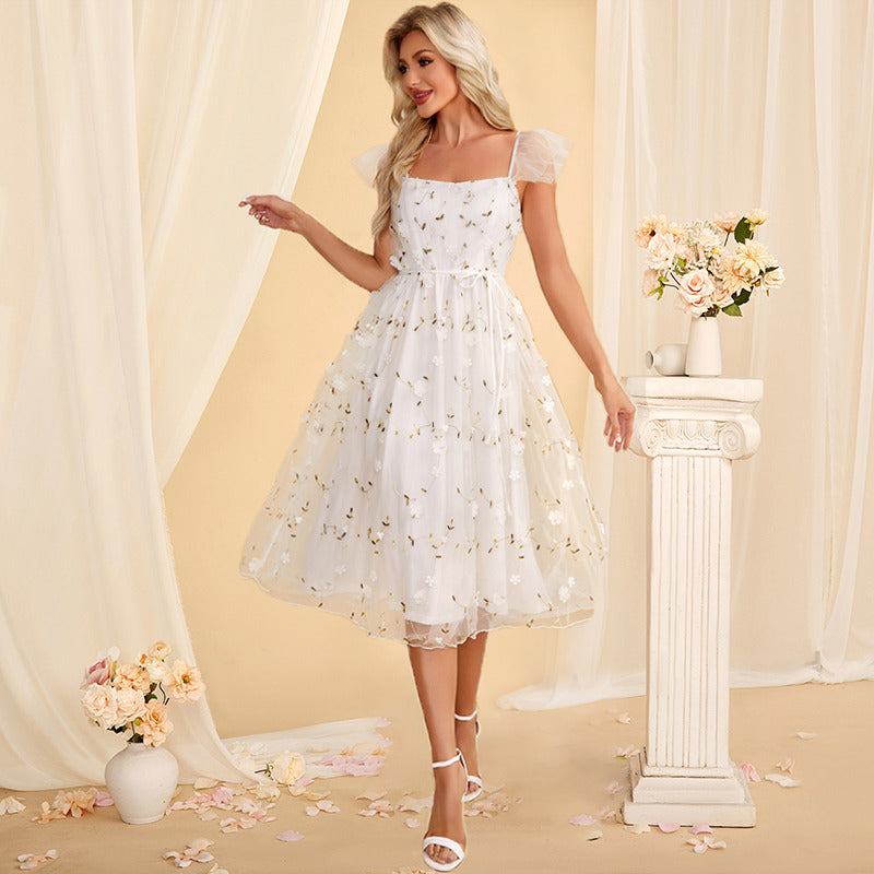 Bridal Wedding Dress White Sleeveless Short Sweetheart A-line Lace. Available in Regular, Petite & Plus Size.