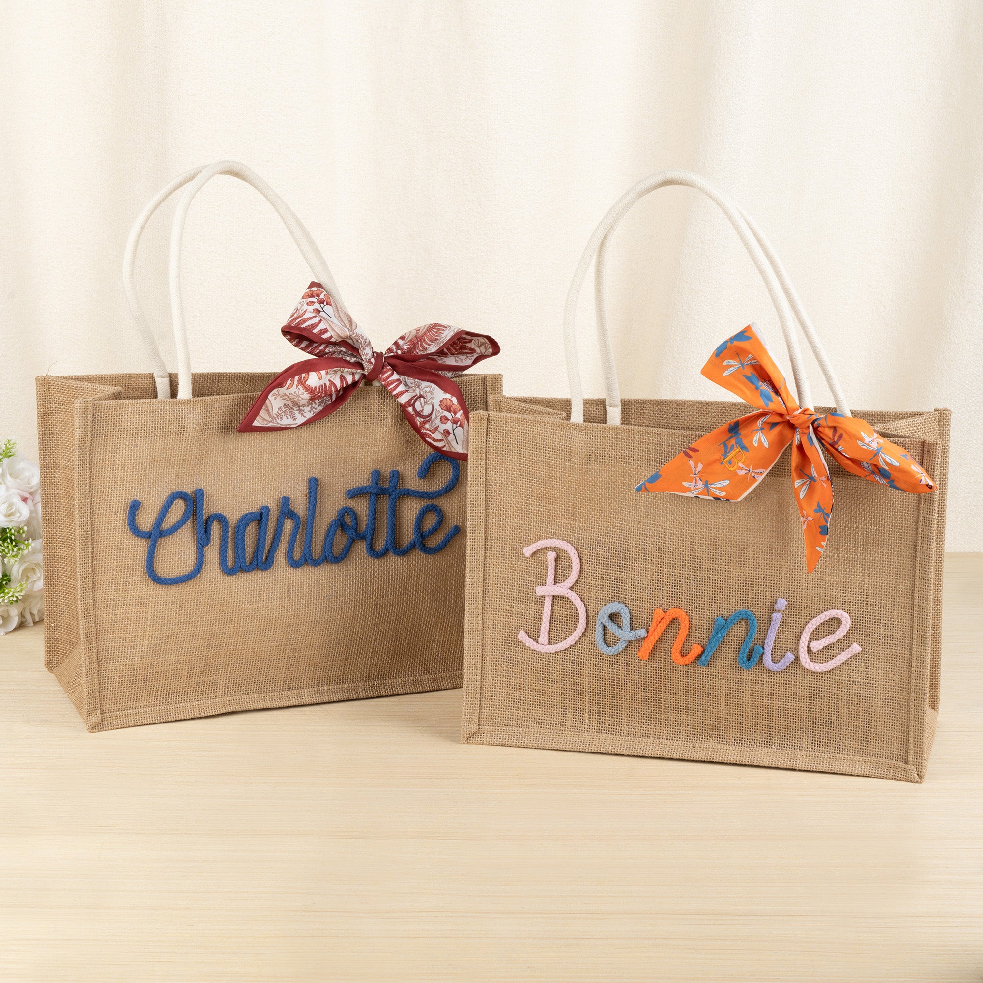 Nombre bordado personalizado Bolsa de yute con lazo de la boda de la despedida de soltera de cumpleaños de regalo para las novias damas de honor Mujeres