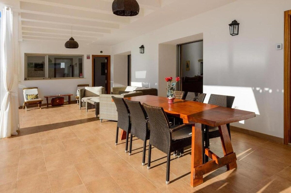 Comfy and Private Ibiza Villa in San Antonio