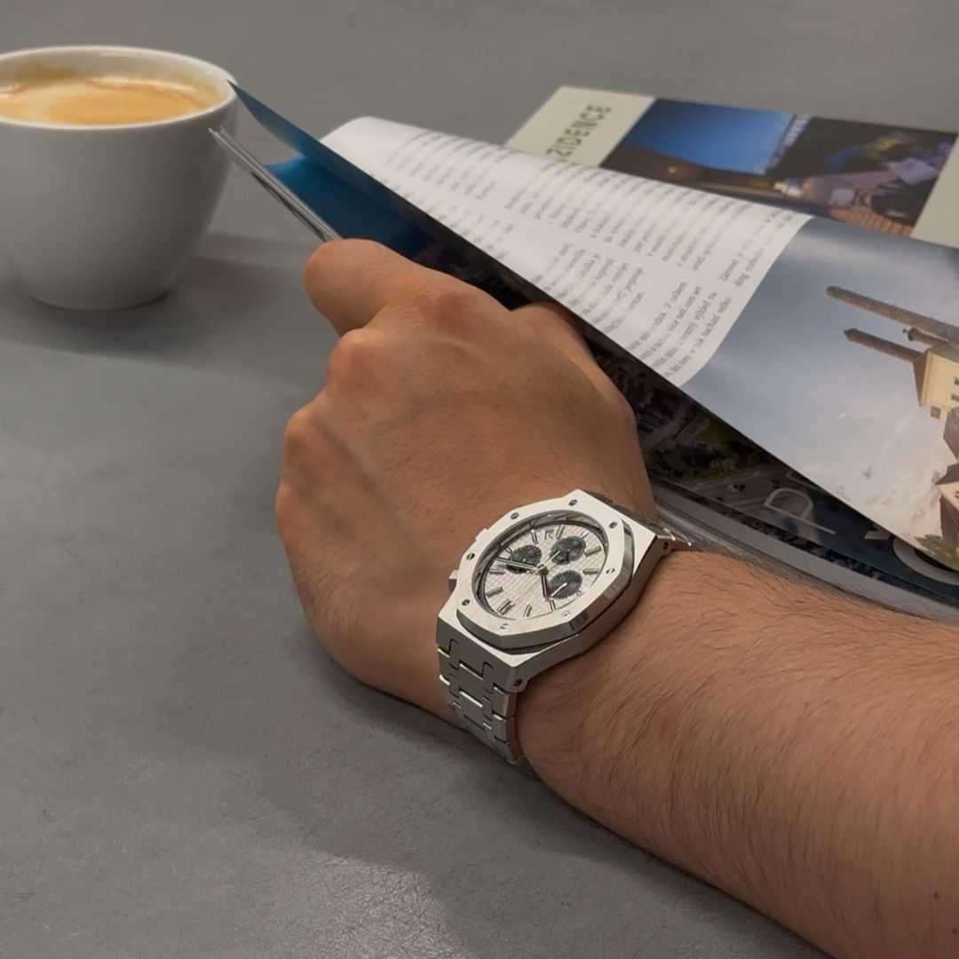 Royal Seikoak Chrono Panda | HW Design