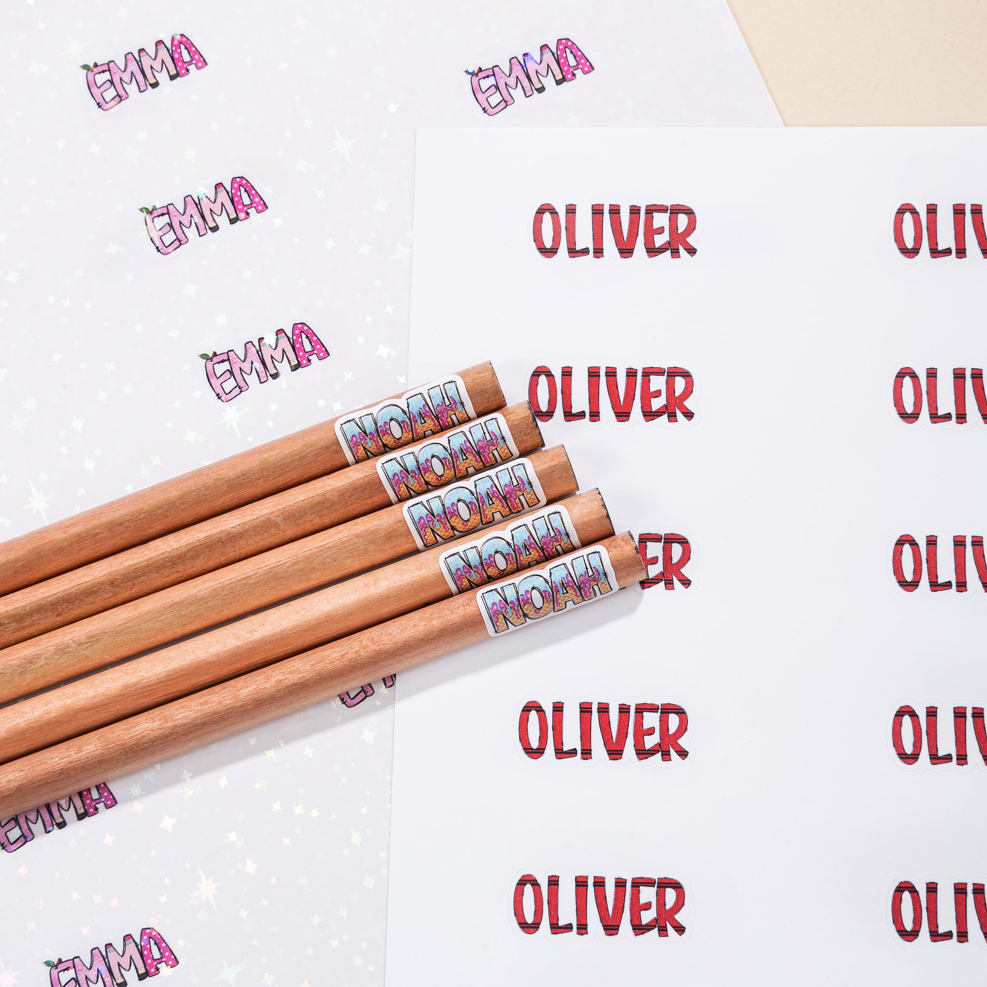 Letra de garabato personalizada Etiquetas adhesivas impermeables con nombre Material escolar Decoración Vuelta al cole Regalo para niños Niñas